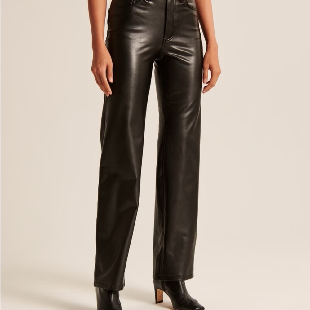 Abercrombie & Fitch 90s ultra high rise straight leather pants